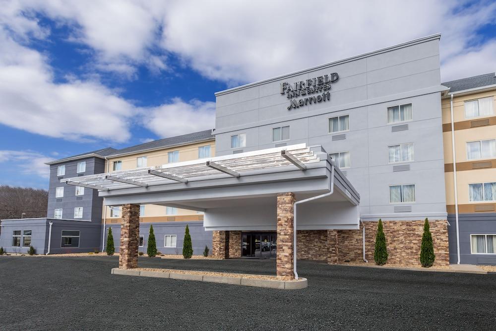Fairfield By Marriott Inn & Suites Uncasville Mohegan Sun Area Exterior foto